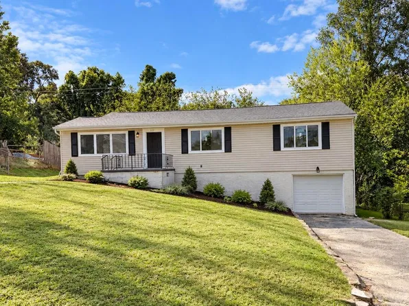 375 Greens Lake Cir, Rossville, GA 30741