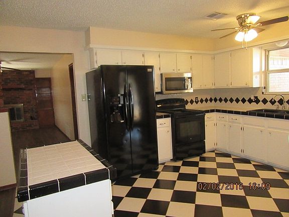 5th image of 6202 NW Cheyenne Ave