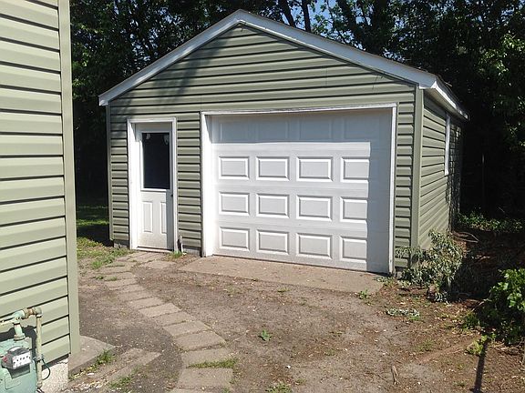 4th image of 3308 Winchester Dr