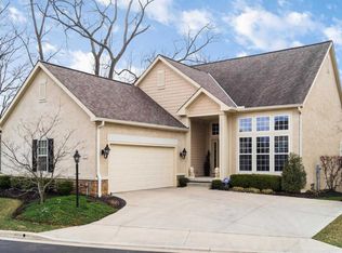 977 Village Bluff Dr, Columbus, OH 43235
