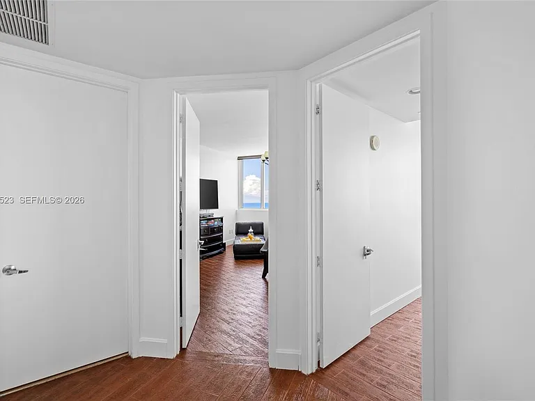 18201 Collins Ave #4209 — Photo 16