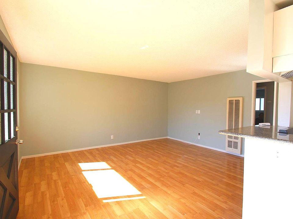1st image of 362 Redondo Ave APT 1