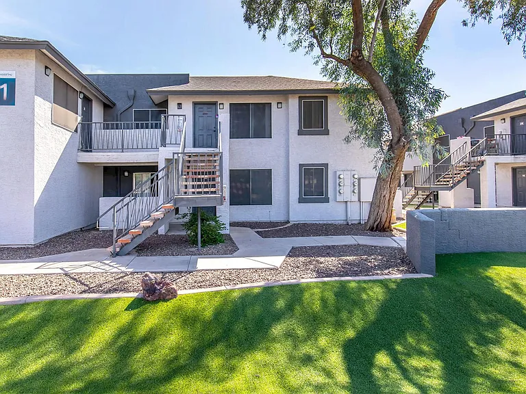 MOVE IN SPECIAL! $0 DEPOSIT OAC — Photo 11