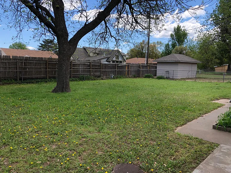 1113 Lincoln Dr — Photo 21