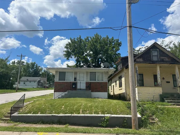 6102 Saint Paul Pl, Saint Louis, MO 63120