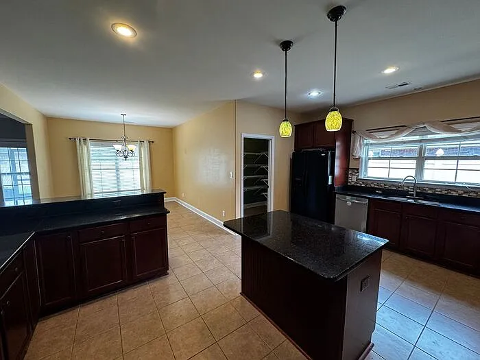 2532 Oxmoor Blvd SW — Photo 14