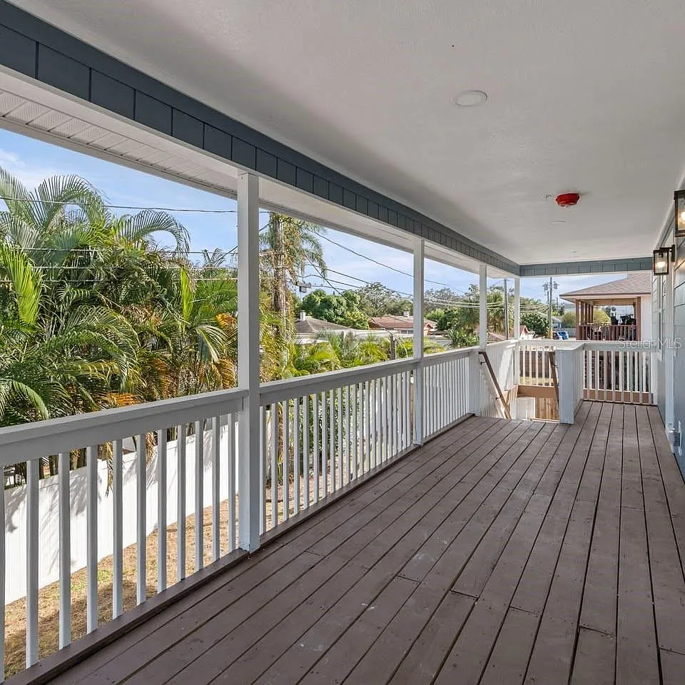 2 bed, 1.0 bath, 700 sqft, $2,095 — Photo 3