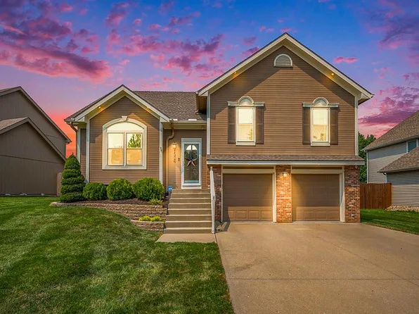 1526 NW 78th St, Kansas City, MO 64118