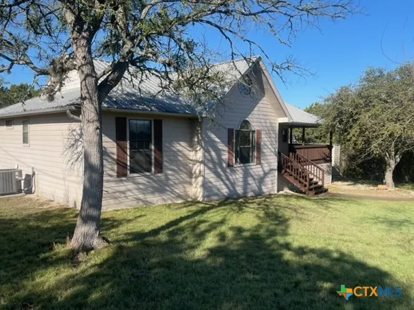 1049 Summit Ridge Dr, New Braunfels, TX 78132