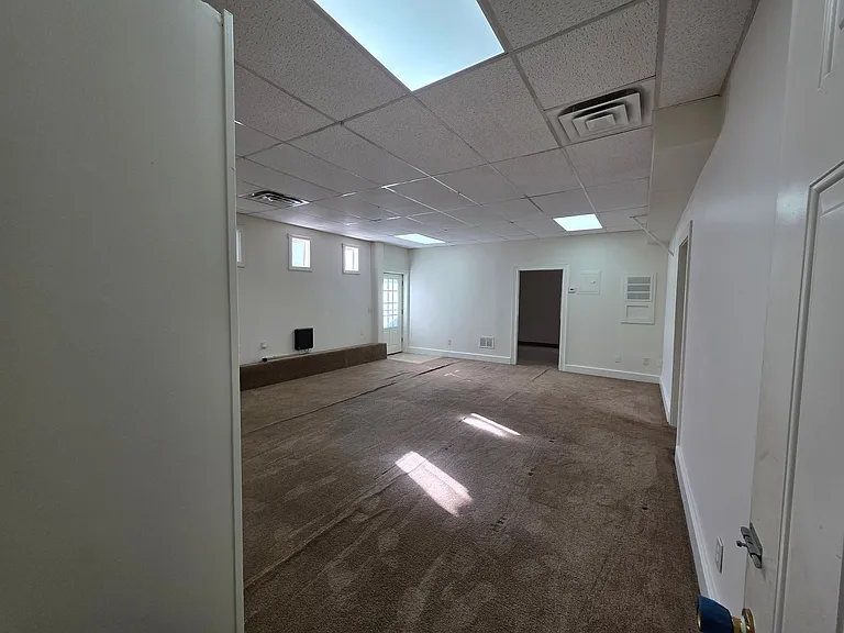64 Kenyon St #1 — Photo 9