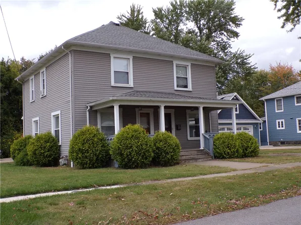 206 Prospect St, Girard, PA 16417