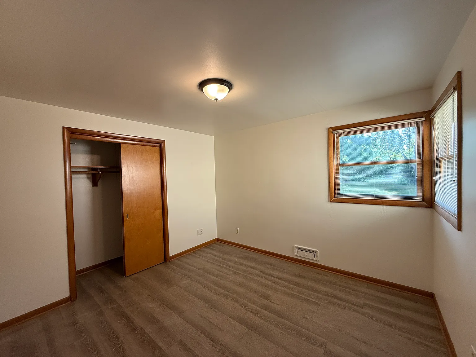 3 bed, 1575 sqft, $2,650 — Photo 3