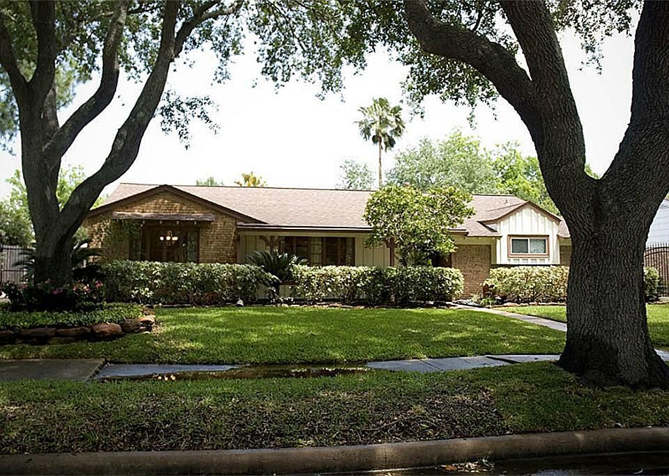 1st image of 5518 Briarbend Dr