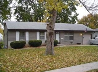 9401 W 98th Ter, Overland Park, KS 66212