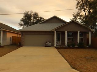 24 10th Ave, Shalimar, FL 32579