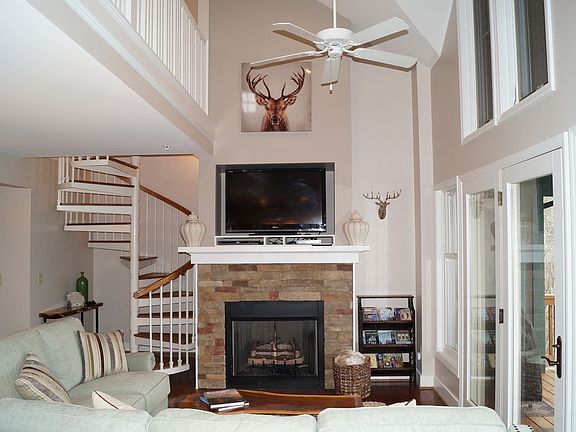 3rd image of 566 Peaceful Haven Dr Unit 1732