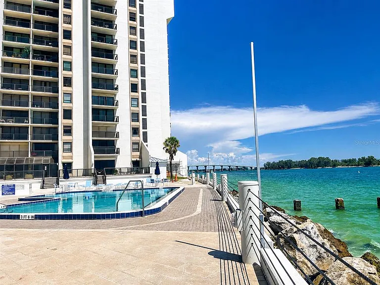 450 S Gulfview Blvd #708 — Photo 4