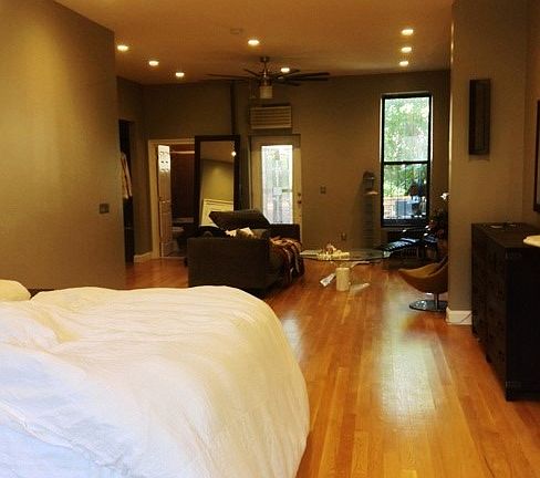 2nd image of 21 Jefferson Ave APT 1