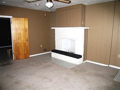 3rd image of 225 N Avon Ave