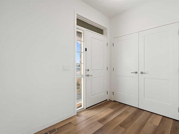 2nd image of 222 N Knight Ave