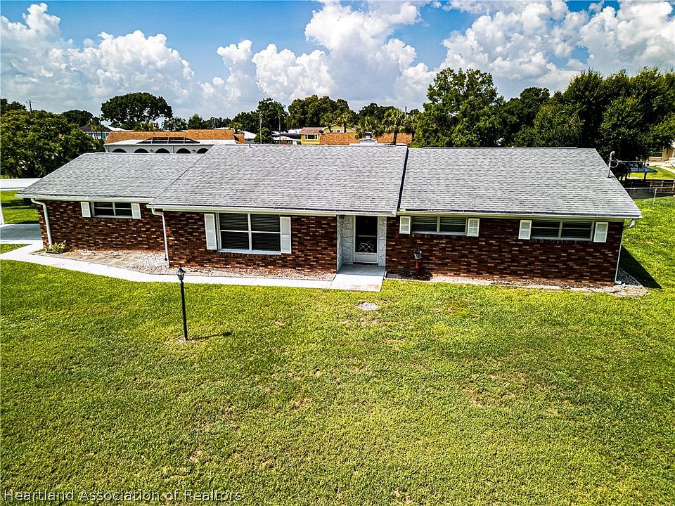 1st image of 3501 Oakview Dr