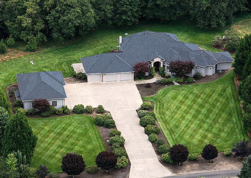 1st image of 14717 NE 57th Ct