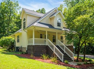 1593 Myatt Loop Rd, Burns, TN 37029