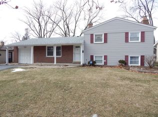 1217 Suffolk St, Naperville, IL 60563