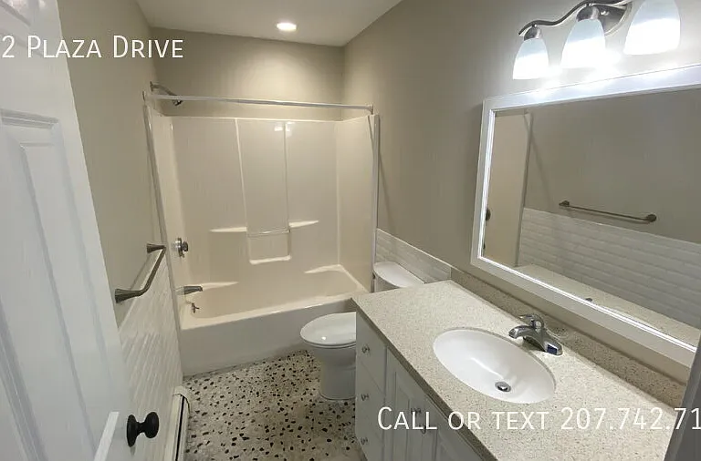 312 Plaza Dr — Photo 20