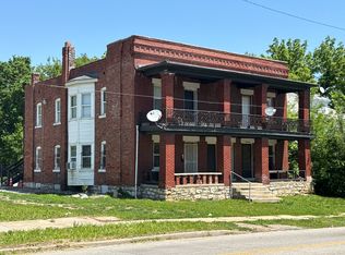 1502 E 35th St APT 2W, Kansas City, MO 64109