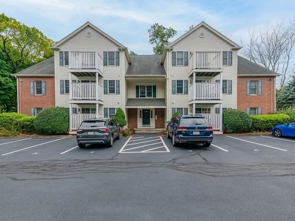 41 Water St APT 2A, Weymouth, MA 02189