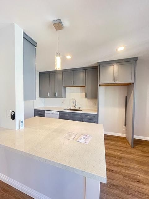 1st image of 4615 E Broadway APT 8