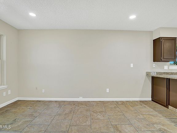 3rd image of 4324 La Luz Ave #B