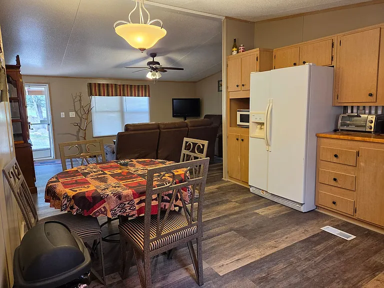 112 Pine Knot Trl — Photo 31