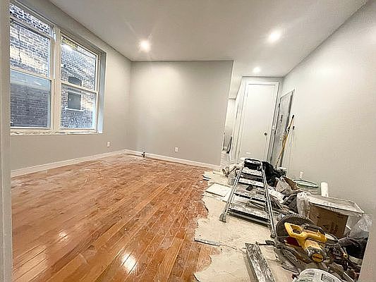2nd image of 25-35 36th St #1