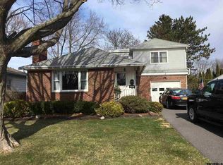 3 Ferndale St, Albany, NY 12208