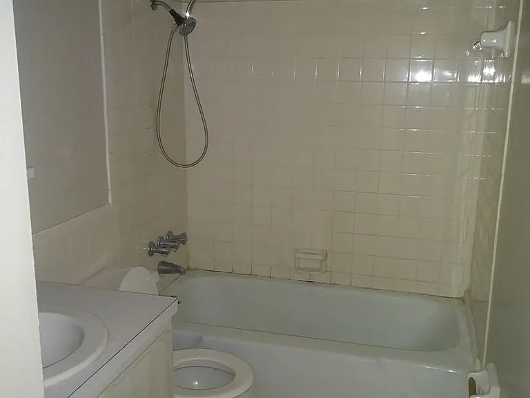 346 N Dewey St — Photo 13
