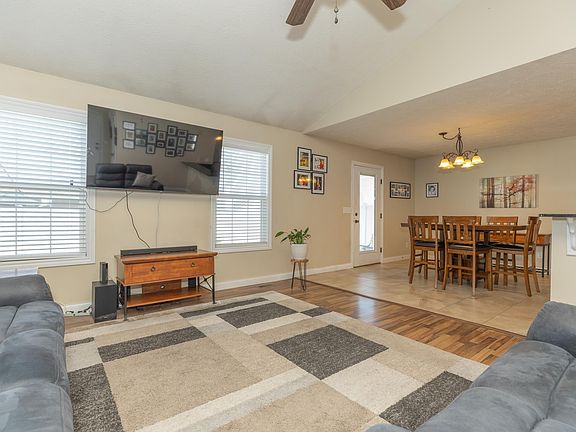 4th image of 9130 Wynnfield Dr