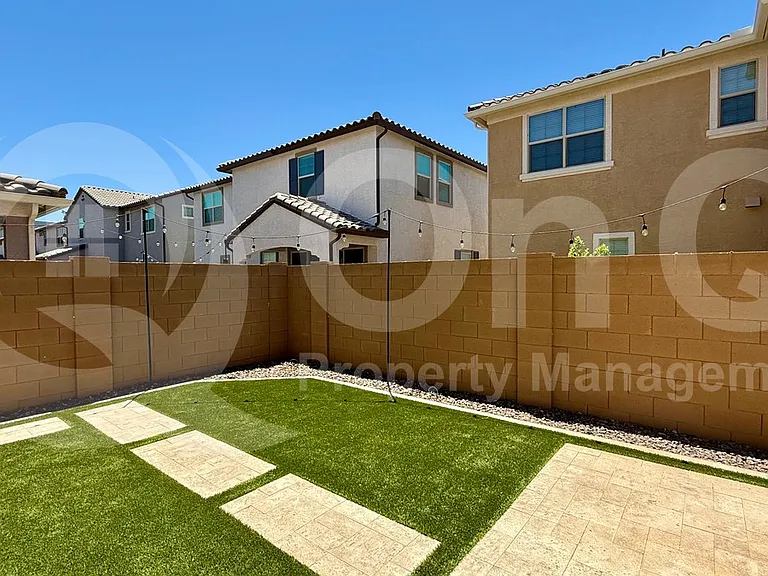 636 S Jacana Ln — Photo 26