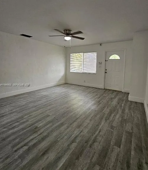 209 SW 9th St #209 — Photo 2