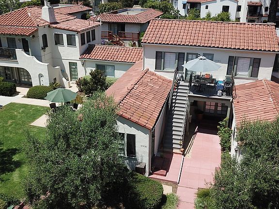 2nd image of 114 Natoma Ave