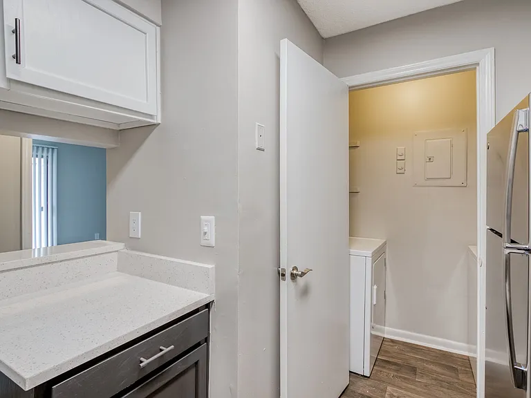 Ellevate North Charleston — Photo 14