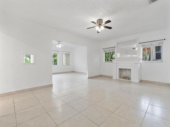 2nd image of 440 NE 17th Way