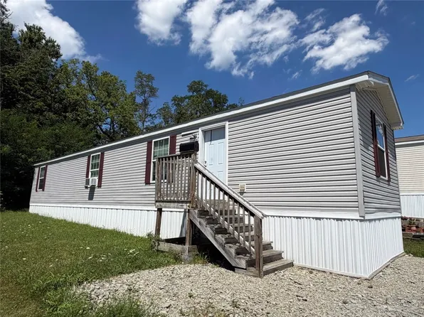 18 Cheryl Ln, Pittsburgh, PA 15236