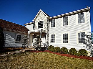 43 Scenic Point Cir, Sicklerville, NJ 08081