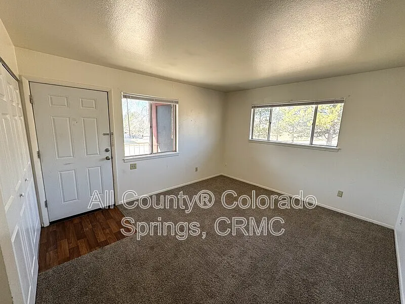 1 bed, 1.0 bath, 600 sqft, $995 — Photo 4