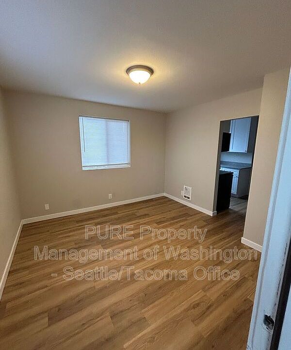 111 10th St SE 111 10th St SE Auburn WA Zillow