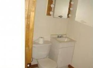 3915 Palmetto St, Philadelphia, PA 19124