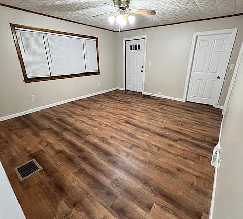 3rd image of 52 Kimmel Ave