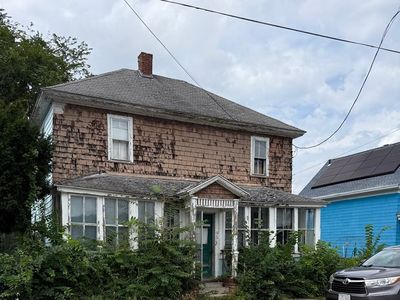 93 Emmett St, Lawrence, MA, 01843